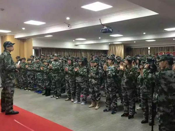 世界杯官方网页版团队拓展训练